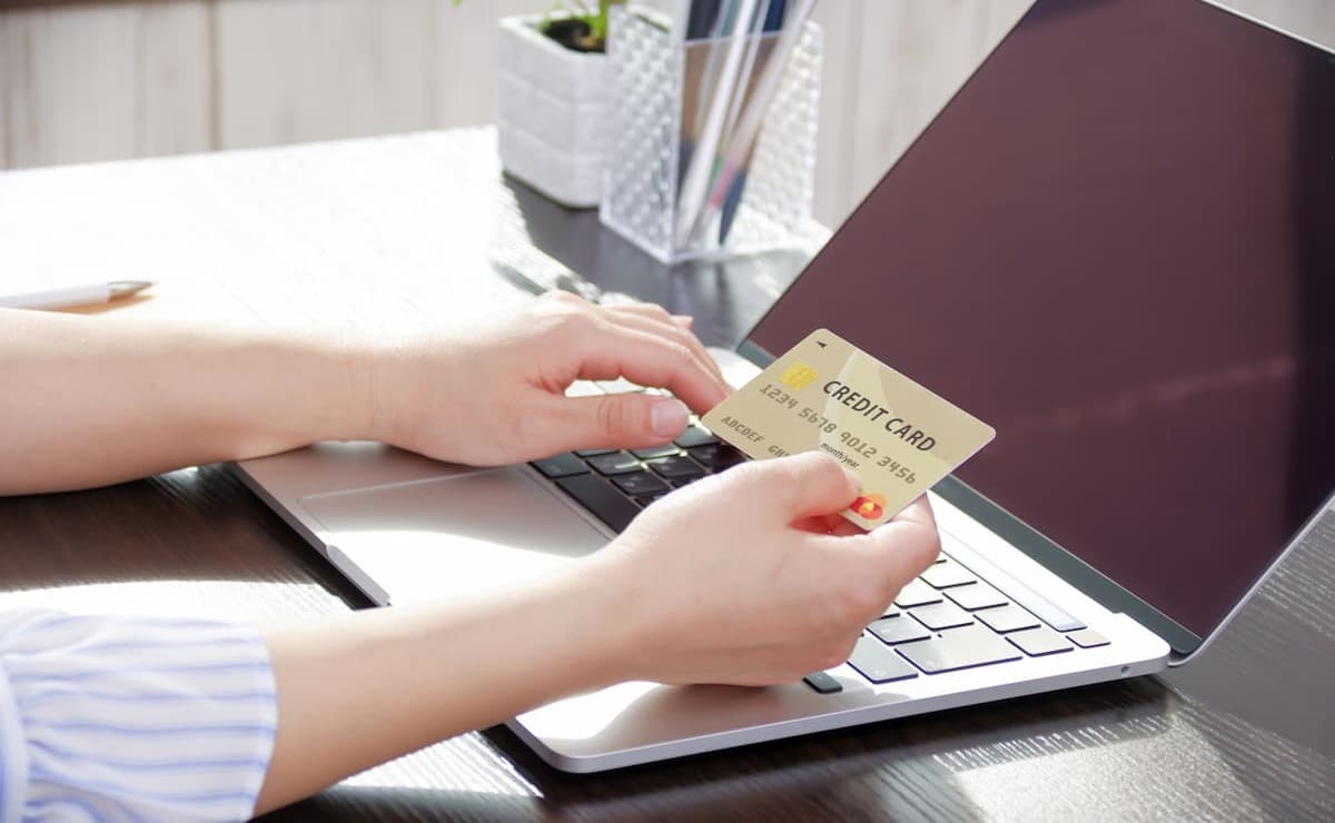 クレジットカードを使った経費精算の方法と注意点