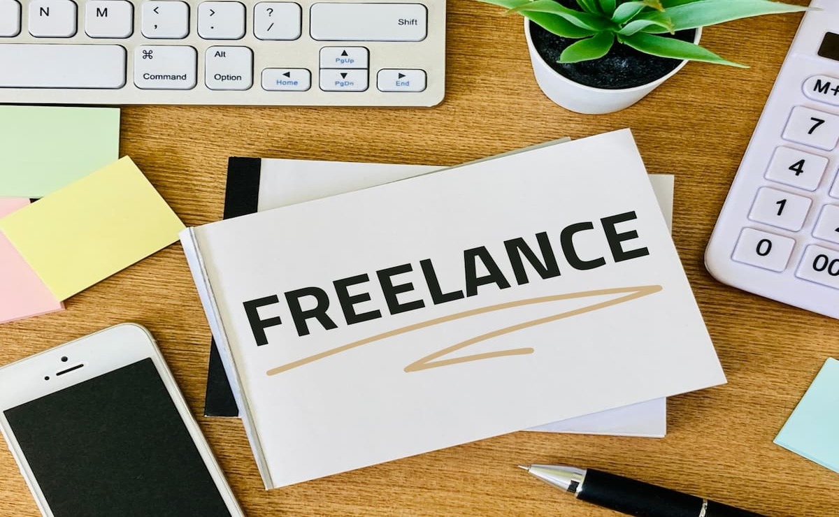 記帳代行をフリーランスに依頼するのはあり？ 相場や選び方、注意点を徹底解説