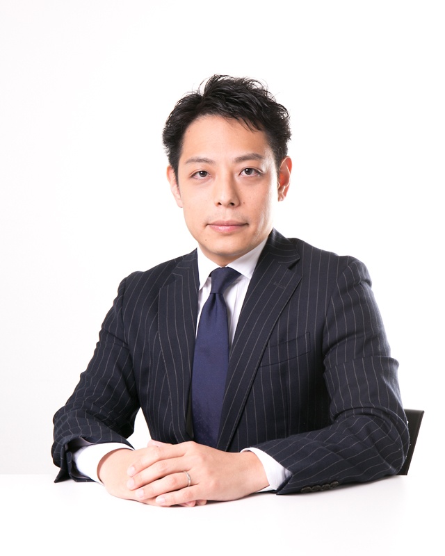 内山 敦夫 氏