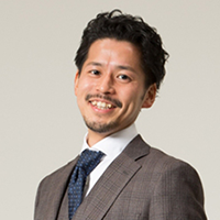 室井達哉氏