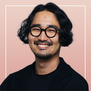 小村 亮 氏